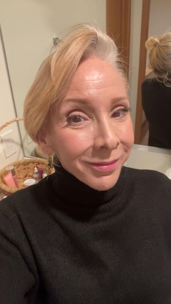 Review by Pamela💟