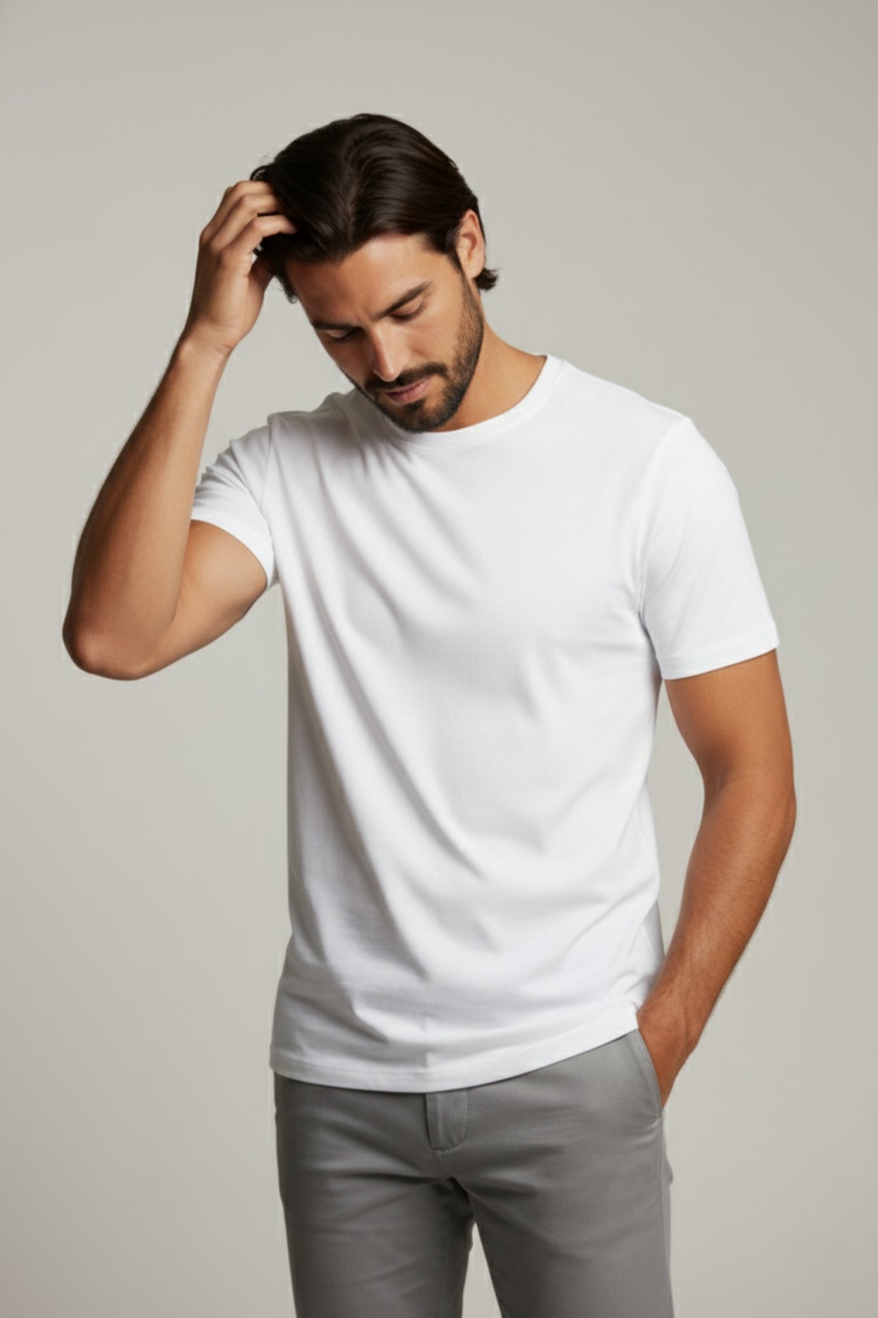 Le t-shirt blanc basique